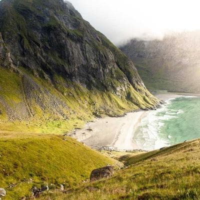 Bản Giao Hưởng Sắt | Tập 6: Kẻ Ngoại Đạo Trở Thành Luật Chơi: Khi Cái Tôi Nghệ Sĩ Định Nghĩa Lại Phòng Họp HĐQT