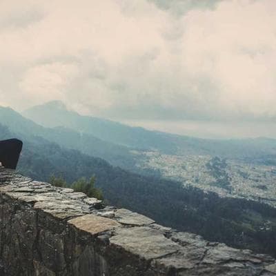 Nghệ Thuật Nói 'Đủ' Để Không Bị Siêu Trí Tuệ Xâm Chiếm