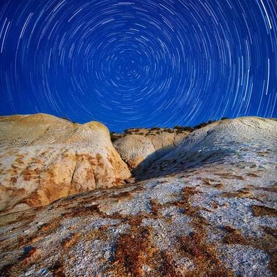 Ván Cờ Thị Phần | Tập 6: Ván Cờ Thị Phần | Tập 6: "Nỗi Ám Ảnh" Tiêu Chuẩn Hóa: Tại Sao Hetzner Dám Đi Ngược Lại Cả Thế Giới Để Giành Thị Phần?